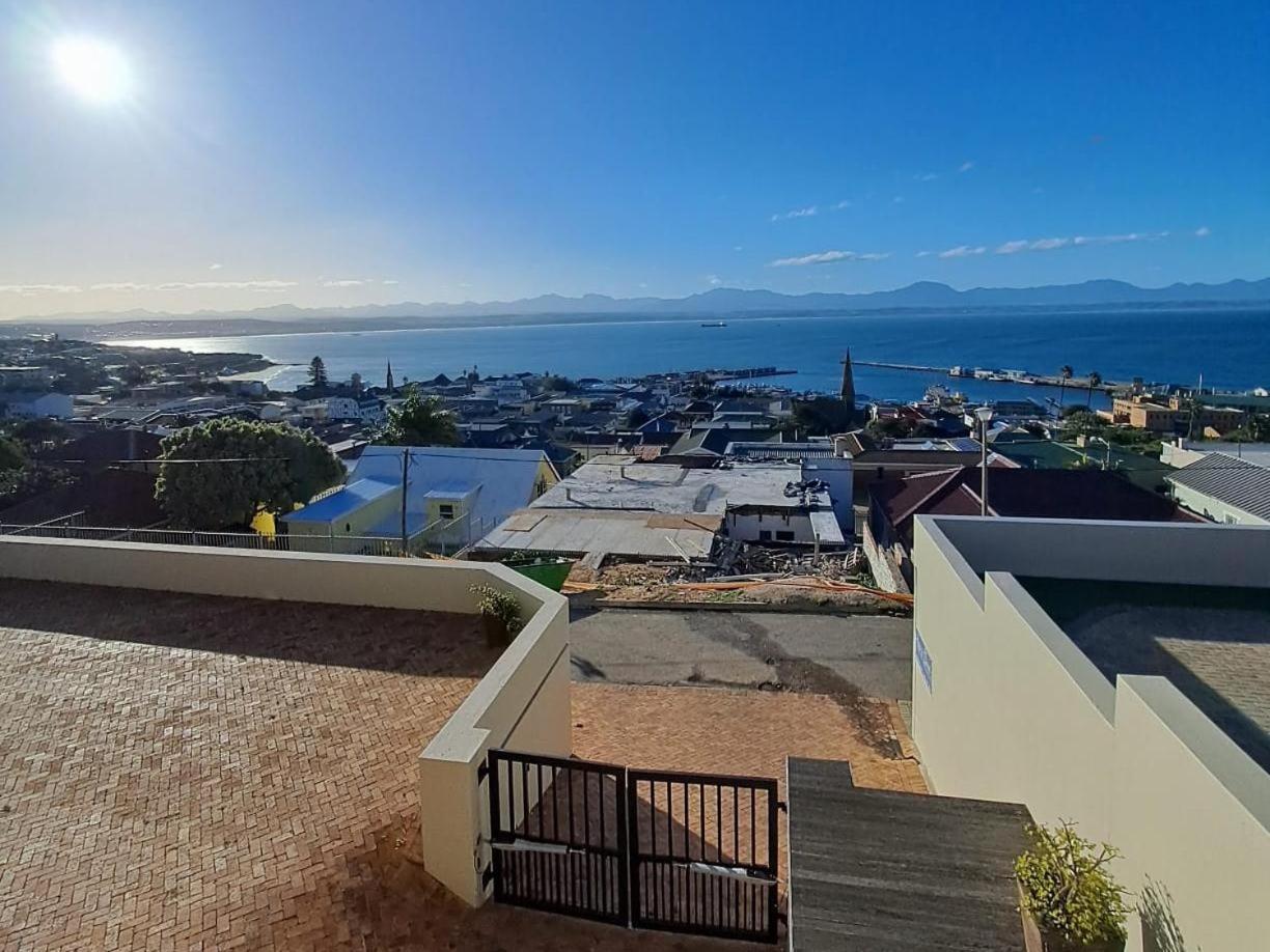 Ana'S Place Apartments Mossel Bay Eksteriør billede